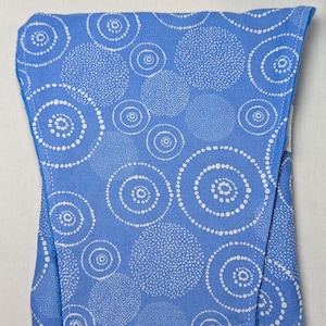 Fabric 8 Pen Pouch &quot;Gatemouth&quot; Light Blue Circles