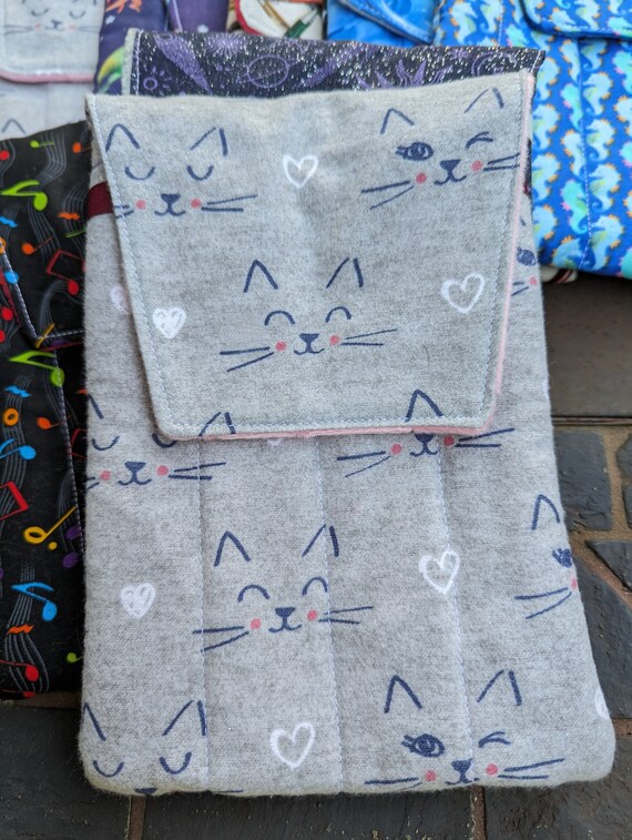 Fabric 8 Pen Pouch "Gatemouth" Cats