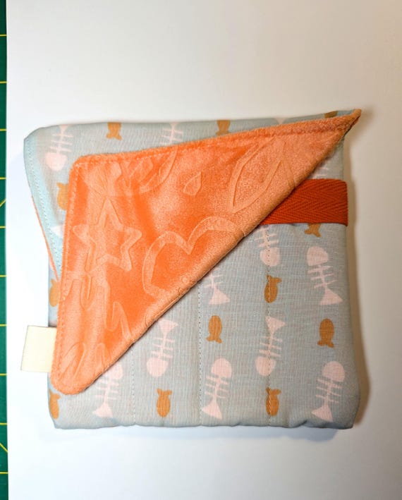 Fabric 8 Mini Pen Pouch "Gatemouth" Fishbone