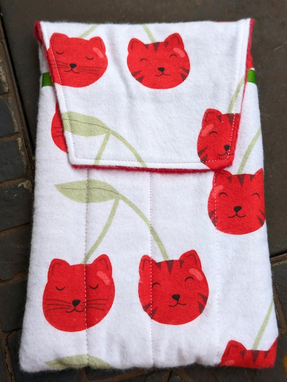 Fabric 8 Pen Pouch "Gatemouth" Cherry Cats