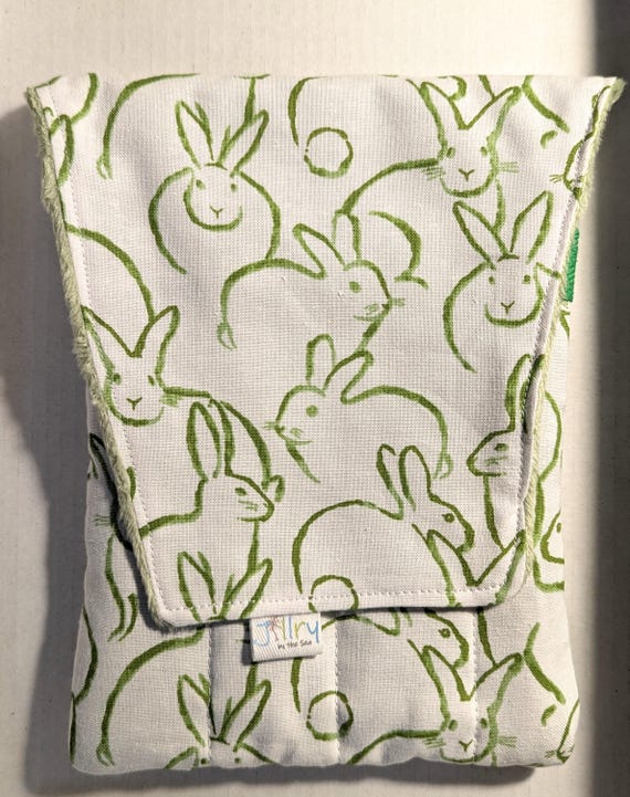 Bunnies fabric 8 Pen Pouch "Gatemouth"