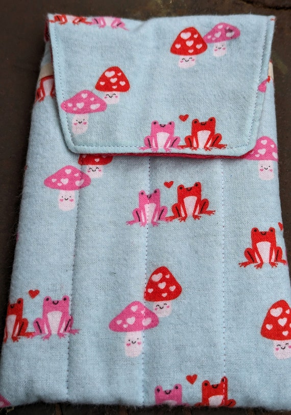 Fabric 8 Pen Pouch "Gatemouth" Hearts, Toads and Mushrooms