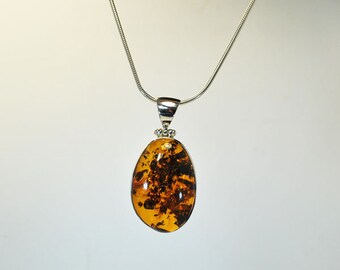 Big pendant amber setting