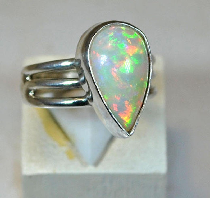 Sterling silver ring with Ethiopian opal image 5