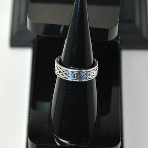 Sterling silver ring image 5