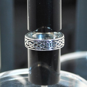 Sterling silver ring image 2