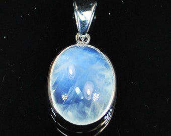sterling silver pendant moonstone