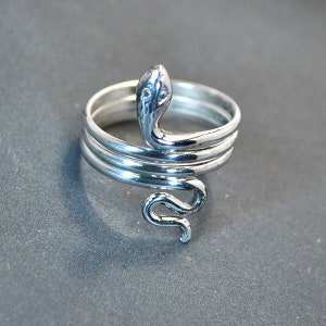 Sterling silver snake ring