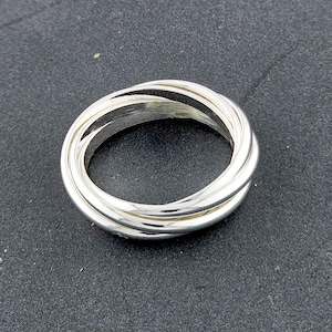 5 silver rings in one