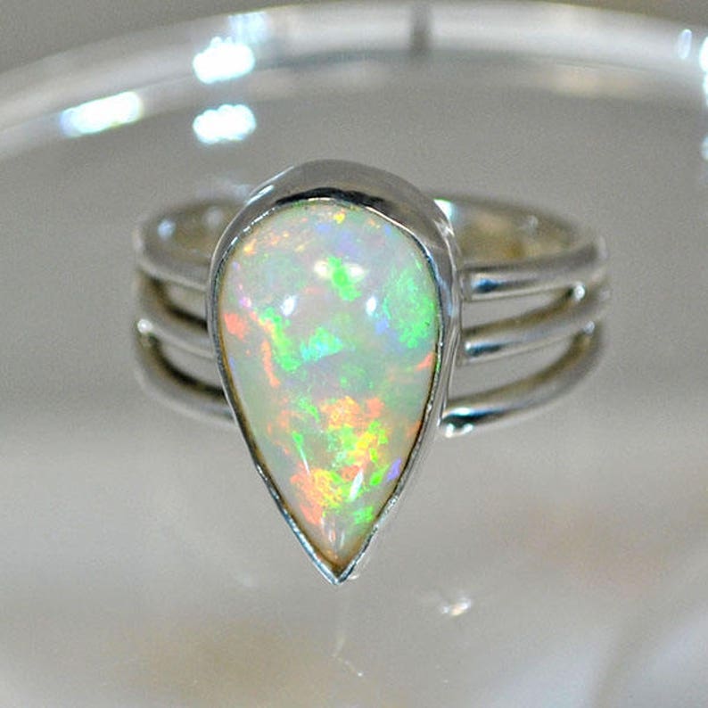 Sterling silver ring with Ethiopian opal image 4