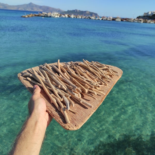 100 natural,small driftwood pieces for sustainable art and craft projects .One-of-a-kind driftwood sticks set. 9-27cm (3.5"-10.6")