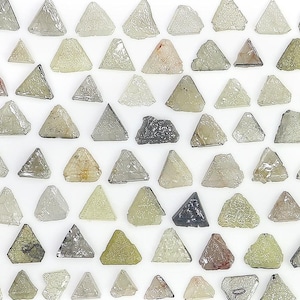 Natural Loose Rough Triangle Flat Uncut Industrial Diamond Mix Color Triangle Cut Diamond 5.00 Ct Lot Uncut Triangle Shape Diamond NQ8