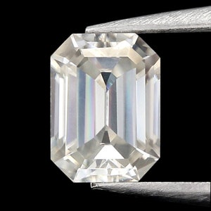 1.00 Ct White G H Color Moissanite Emerald Gemstone VS1 Clarity 7.00 MM GN88