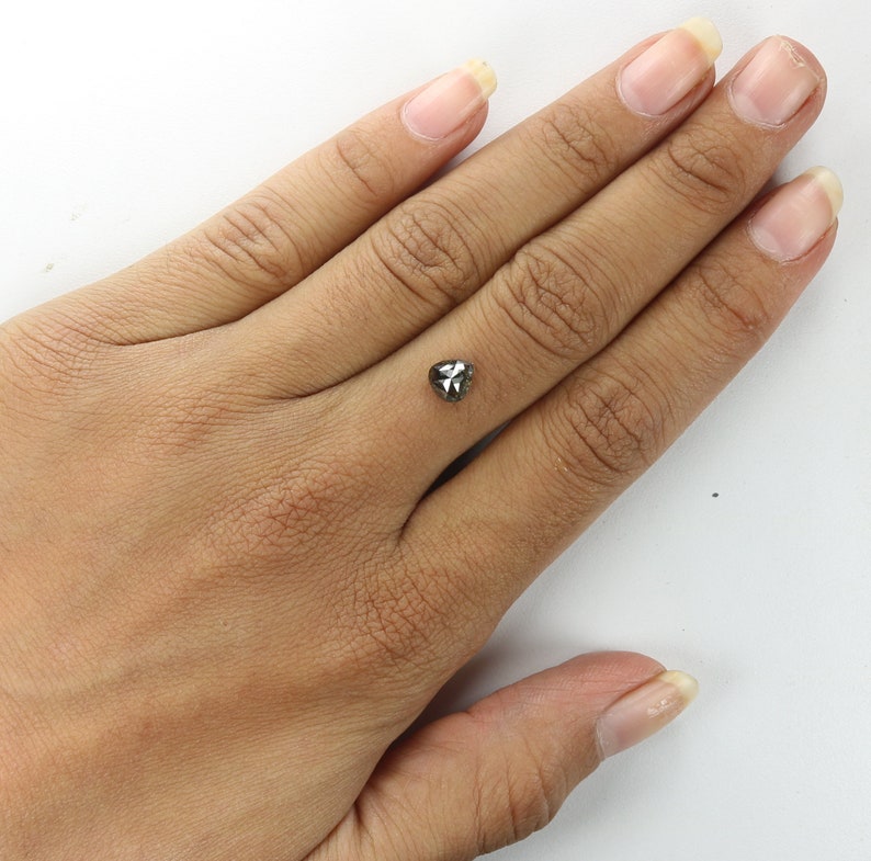 0.85 Ct Natural Loose Diamond Heart Black Grey Color I2 Clarity 6.40 MM N7701