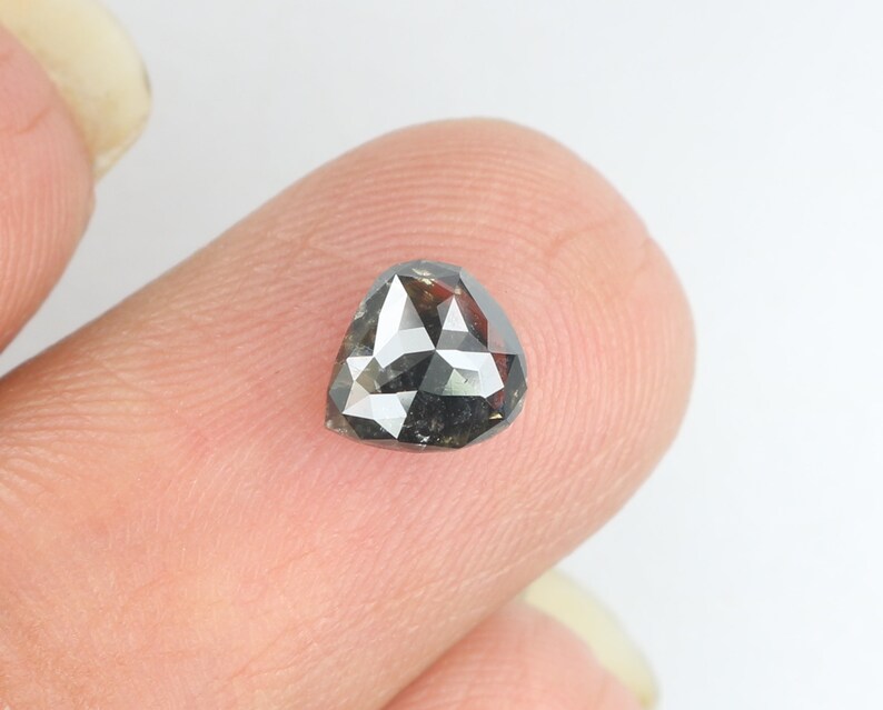 0.85 Ct Natural Loose Diamond Heart Black Grey Color I2 Clarity 6.40 MM N7701