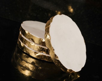 Weißer Marmor Untersetzer 4er Set, Gold, Rosegold und Blattsilber Rand | Einweihungsgeschenk für Paare | Marmor Getränke Untersetzer | Untersetzer aus Stein