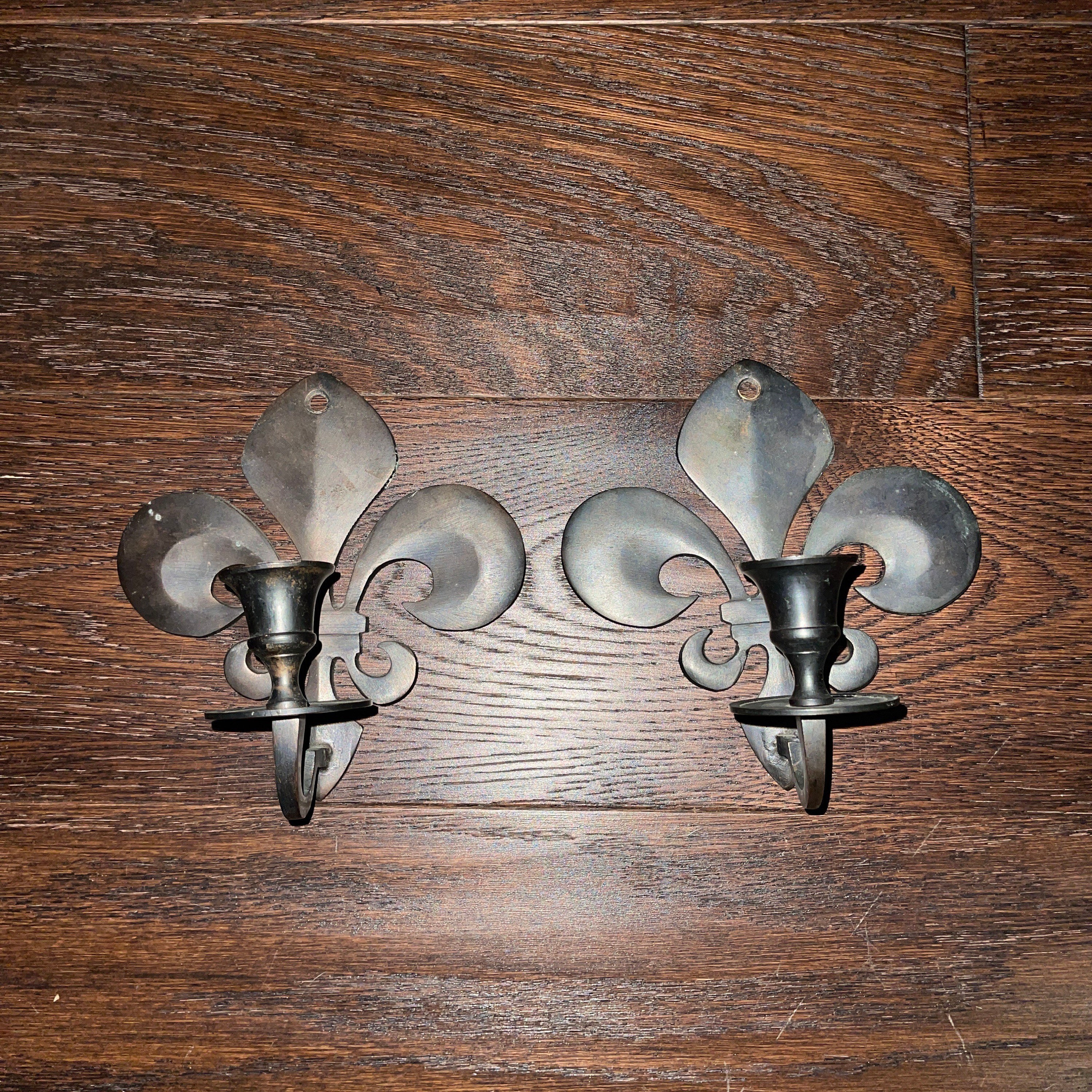 Fleur de lis sconce deals