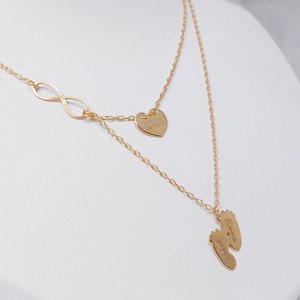 Baby name necklace personalized for mom - Mother Baby name necklace - Foot necklace with Heart & Infinity - Newborn baby gift - New mom gift