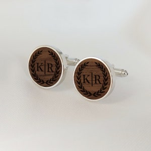 Engraved Wood Cufflinks, Personalized Wedding Anniversary gift for Him, Initial and Date, Gift for Groom, Walnut wooden Cuff links