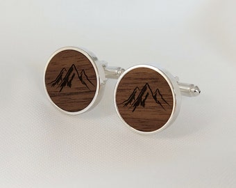 Gemelli di montagna, gemelli in legno personalizzati, regalo per l'anniversario di matrimonio in montagna per lui, regalo per lo sposo, gemelli in legno di noce