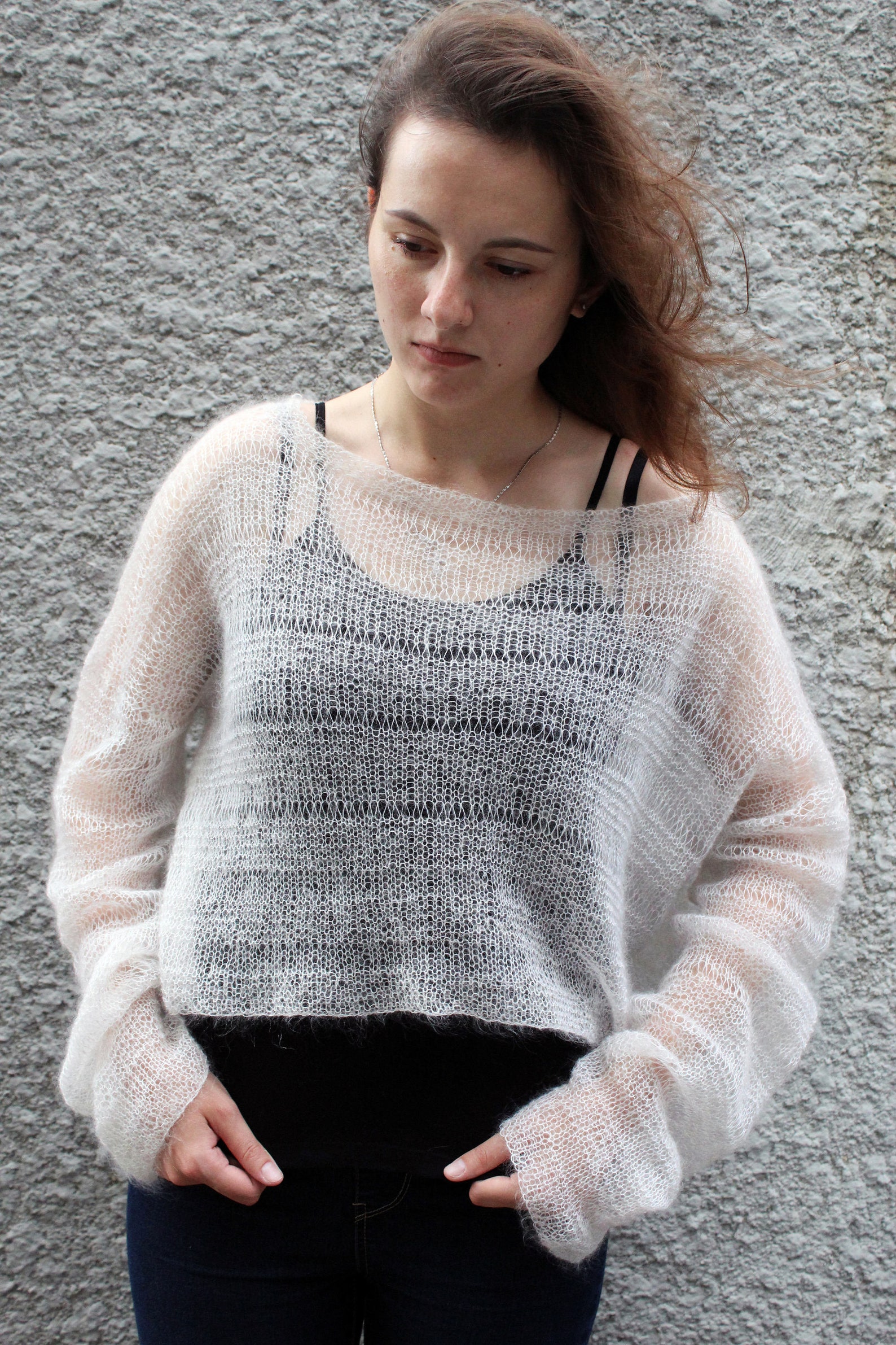 Oversize floue pull mohair pull extra long sleeve off ...