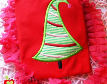 Ribbon Christmas Tree Applique Design