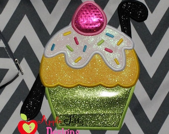 Pluto Cupcake Applique Design