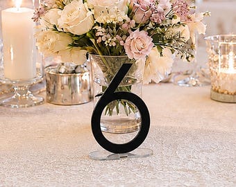 Mirror Gold Table Numbers That Catch the Light at Your Wedding