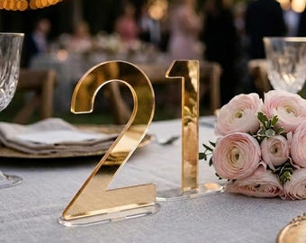 Minimalistyczne złote numery stołów, akrylowe znaki ślubne, dekoracja stołu na próbę kolacji, niestandardowy element centralny