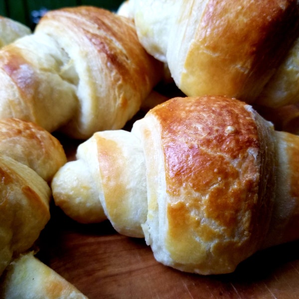 French Croissants: One Dozen, Freshly Baked, Hand-Crafted