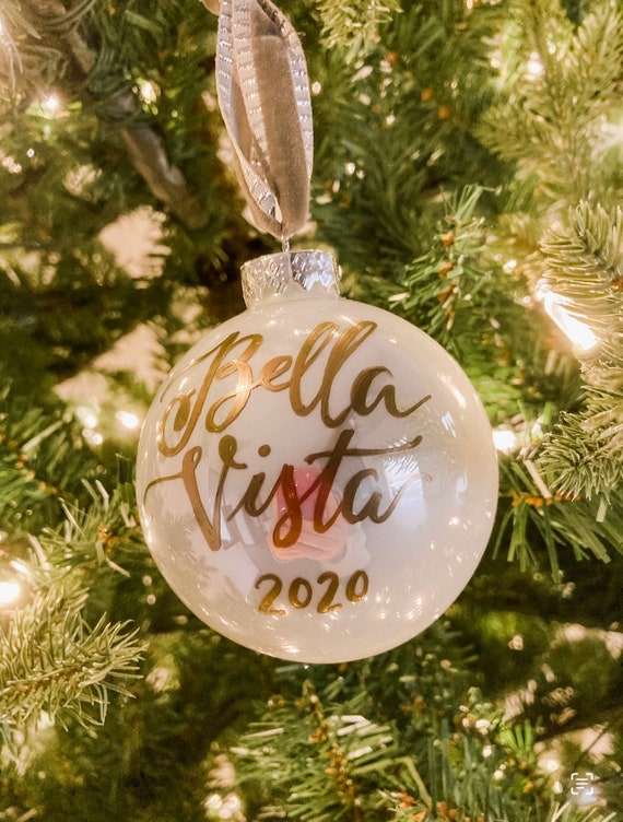 White Polar Pearl Glass Christmas Ornament - Customized w/names/saying/2 sizes - Perfect for Christmas gifts or for your own Christmas tree