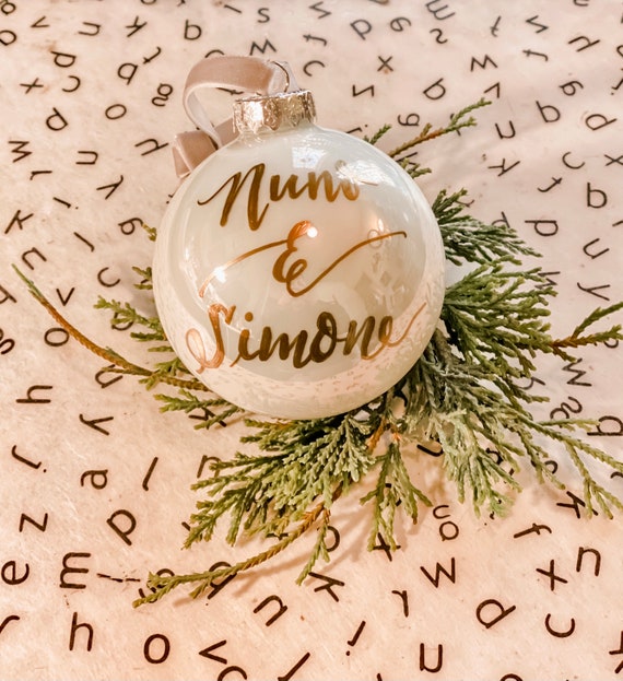 White Polar Pearl Glass Christmas Ornament - Customized w/names/saying/2 sizes - Perfect for Christmas gifts or for your own Christmas tree