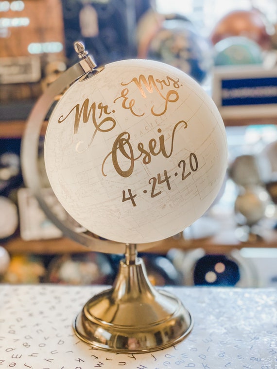 Custom Wedding Guestbook Calligraphy Globe / Choose Wording / Globe Finish in White and Gold Globe or Whitewashed  / Wedding Guestbook globe