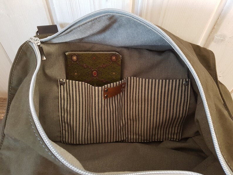 Olivfarbene Tasche aus Dry Oilskin dry oilskin bag/tote in Etsy.de