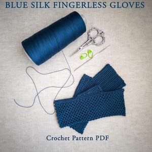 Guanti senza dita in seta blu all'uncinetto, modello PDF – Vintage Lace Handwear