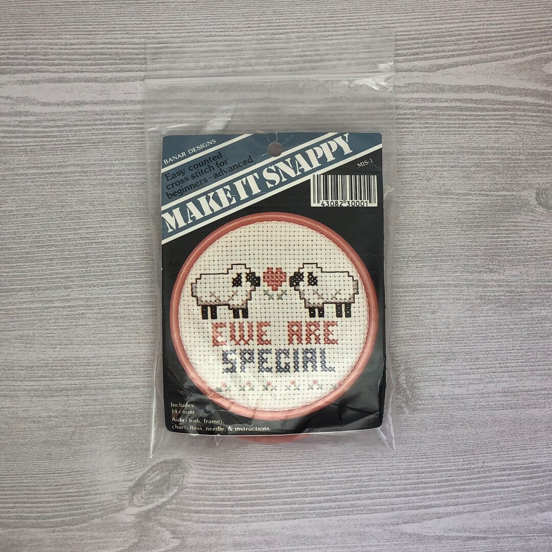 Vintage 1989 Banar Designs Make It Snappy Easy Counted Cross Stitch Kit 