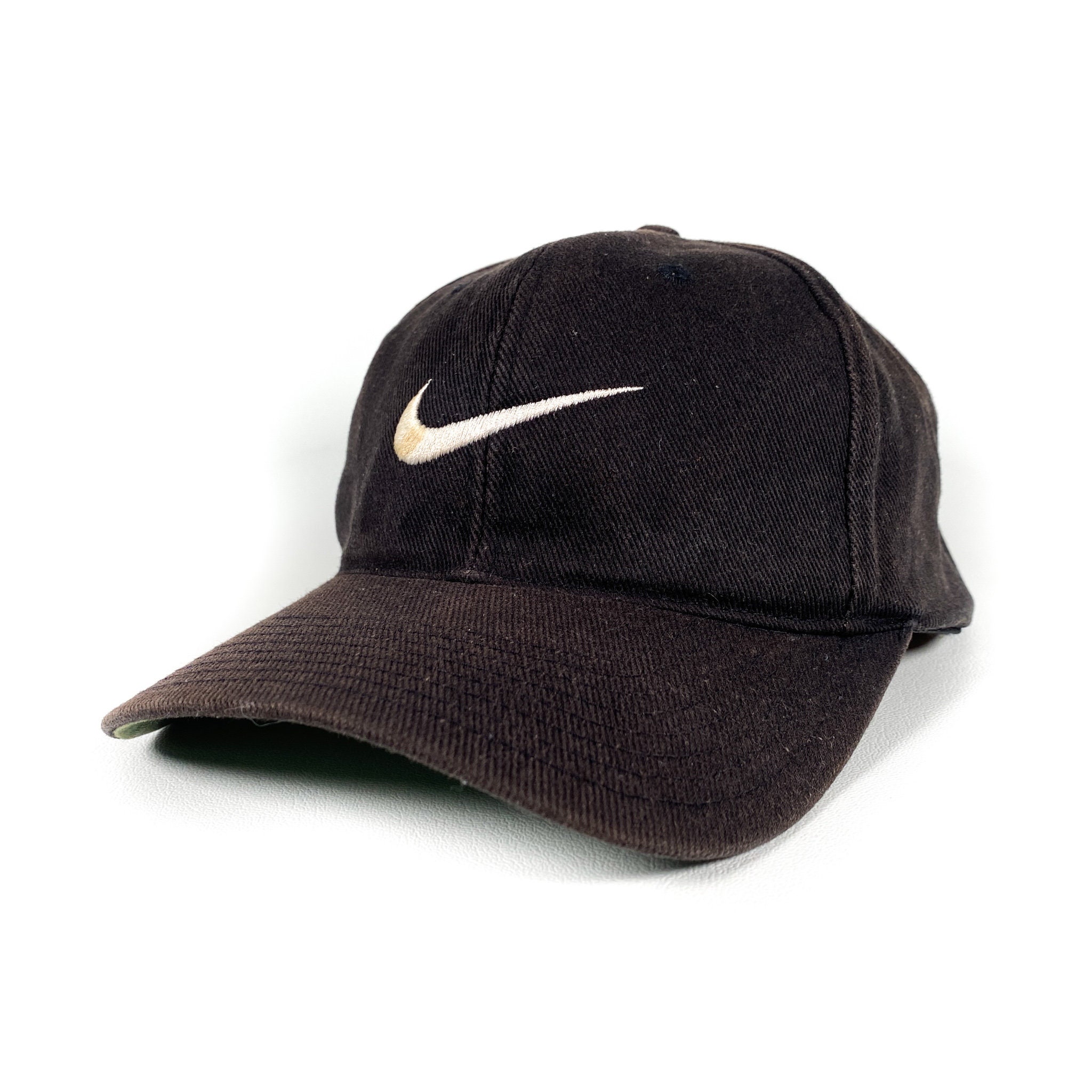 grey nike snapback