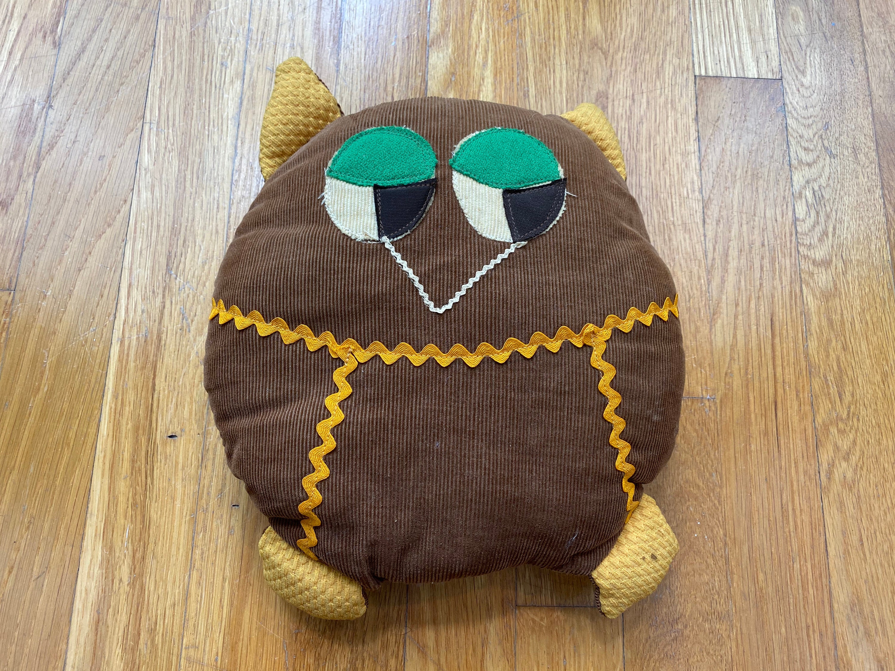 vintage owl pillow pattern