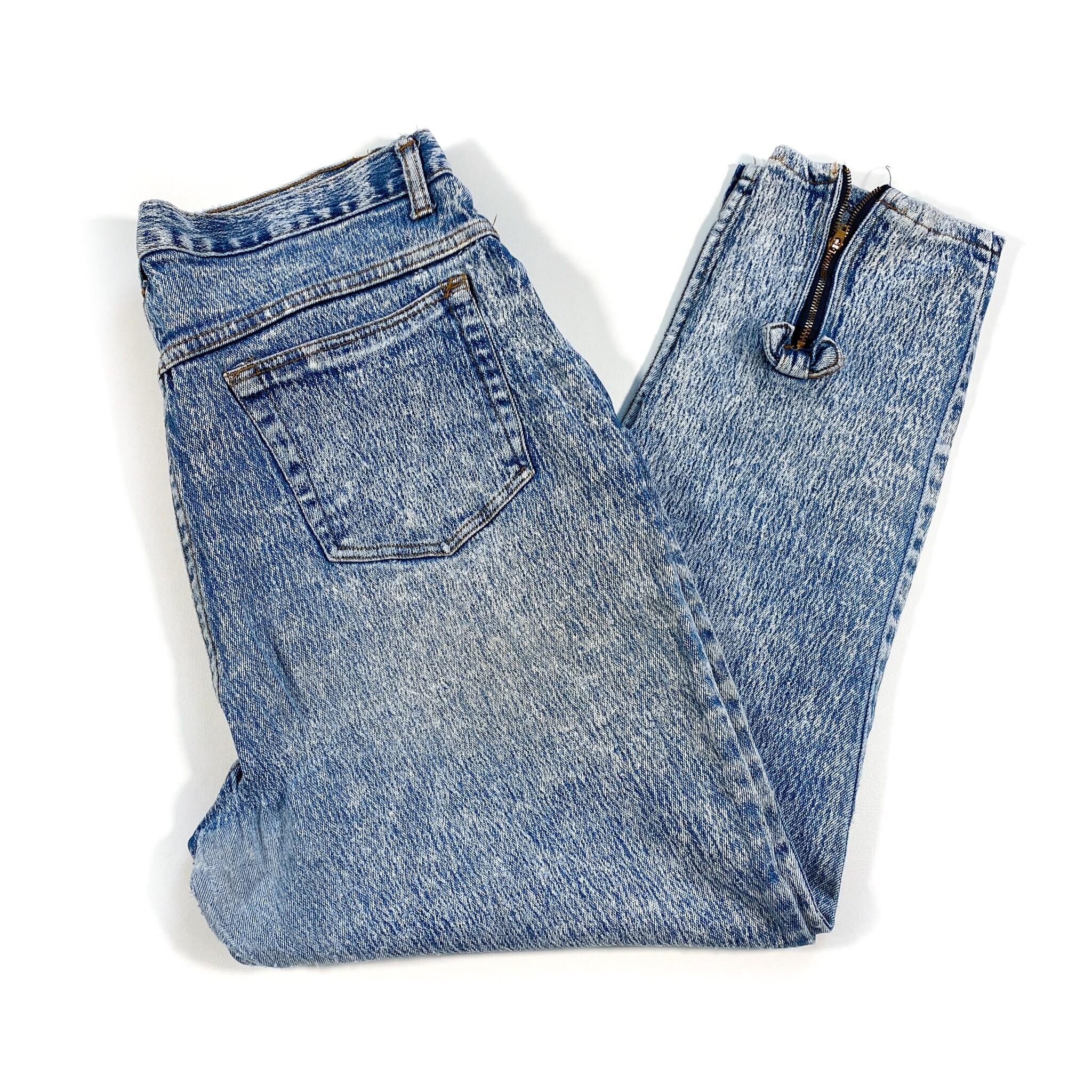 Applebottomjeanz: A Legacy Of Controversy - 3ddywoi