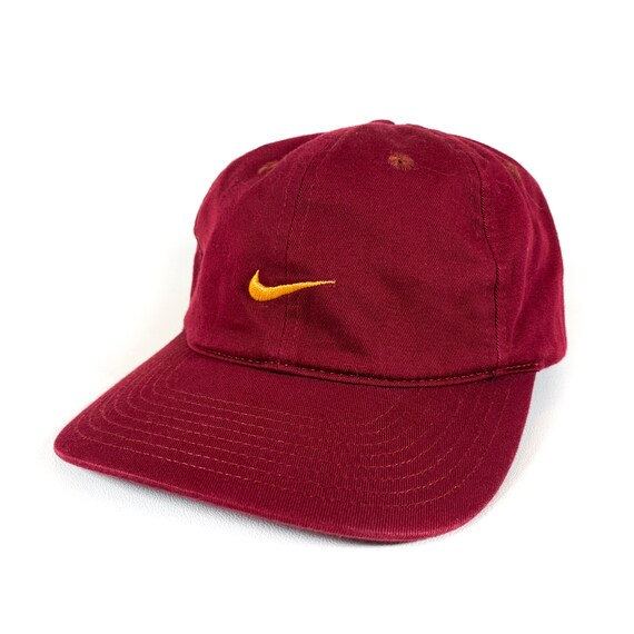 maroon nike cap
