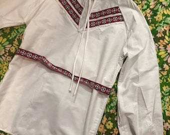 Vintage 70s white shirt with removable belt Shirt Talk