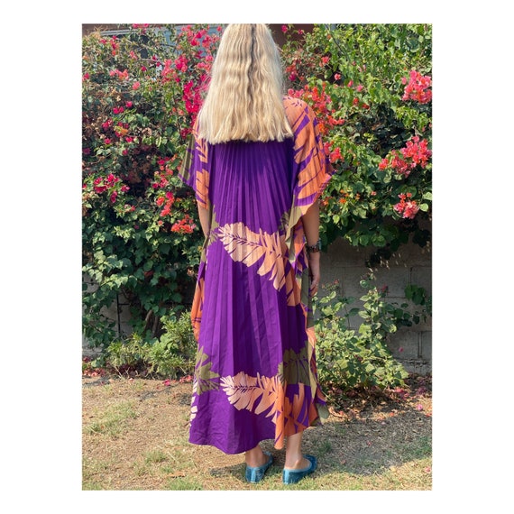 Vintage 70s Accordion pleated Caftan,Hawaiian pur… - image 2