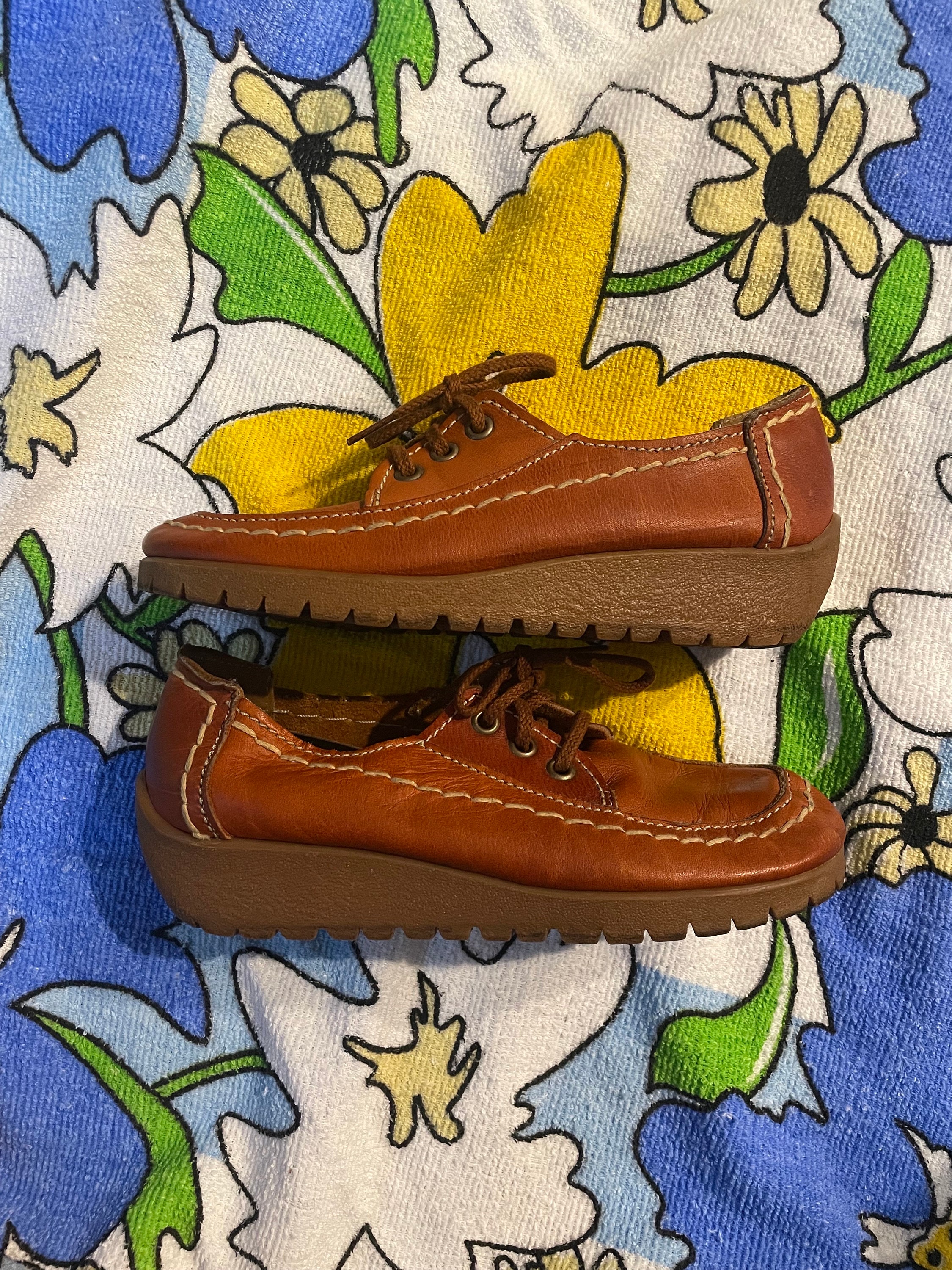 Vintage 70s JC Penny Leather Platform Shoes: Brown Lace-up