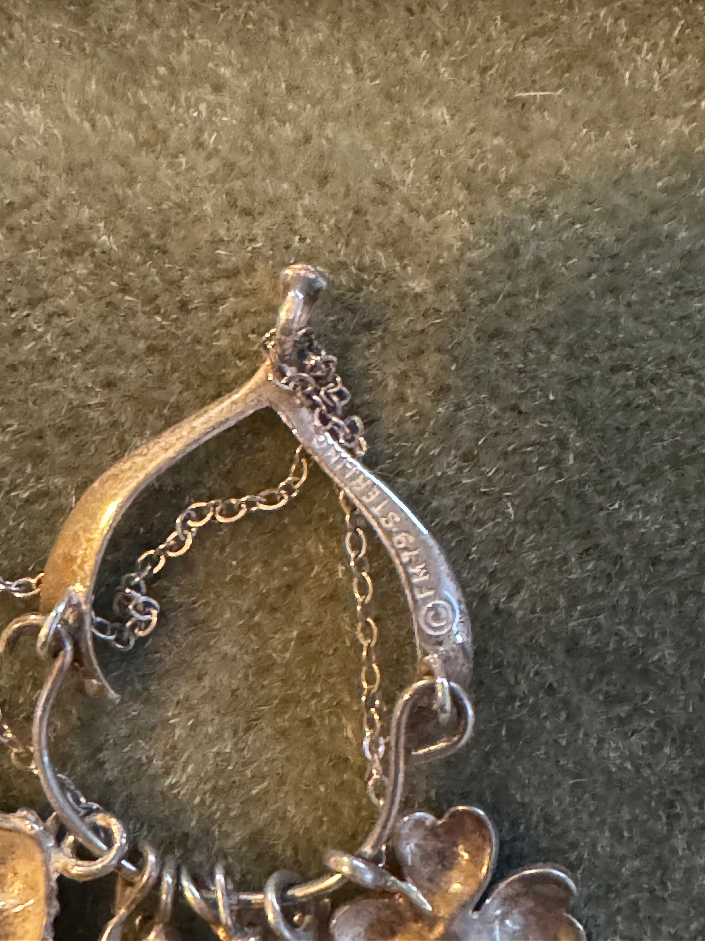 Franklin Mint Vintage 1979 Sterlingネックレス Vintage 1979 Sterling Silver 7 Days of Wishes Franklin Mint