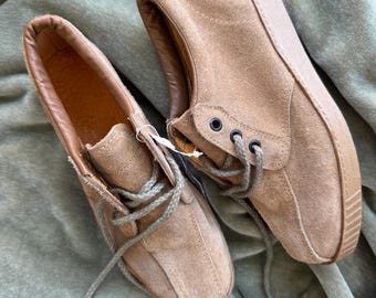 Vintage 70s JC Penny Leather Platform Shoes: Brown Lace-up