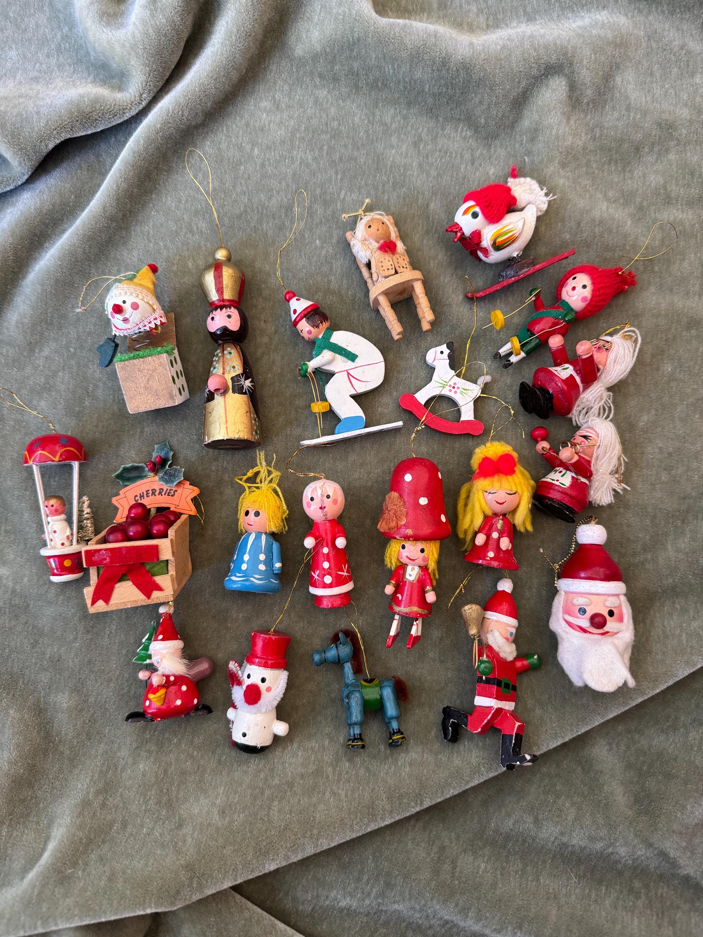 Vintage Handpainted Wooden Christmas Ornaments - 1950s-80s Retro