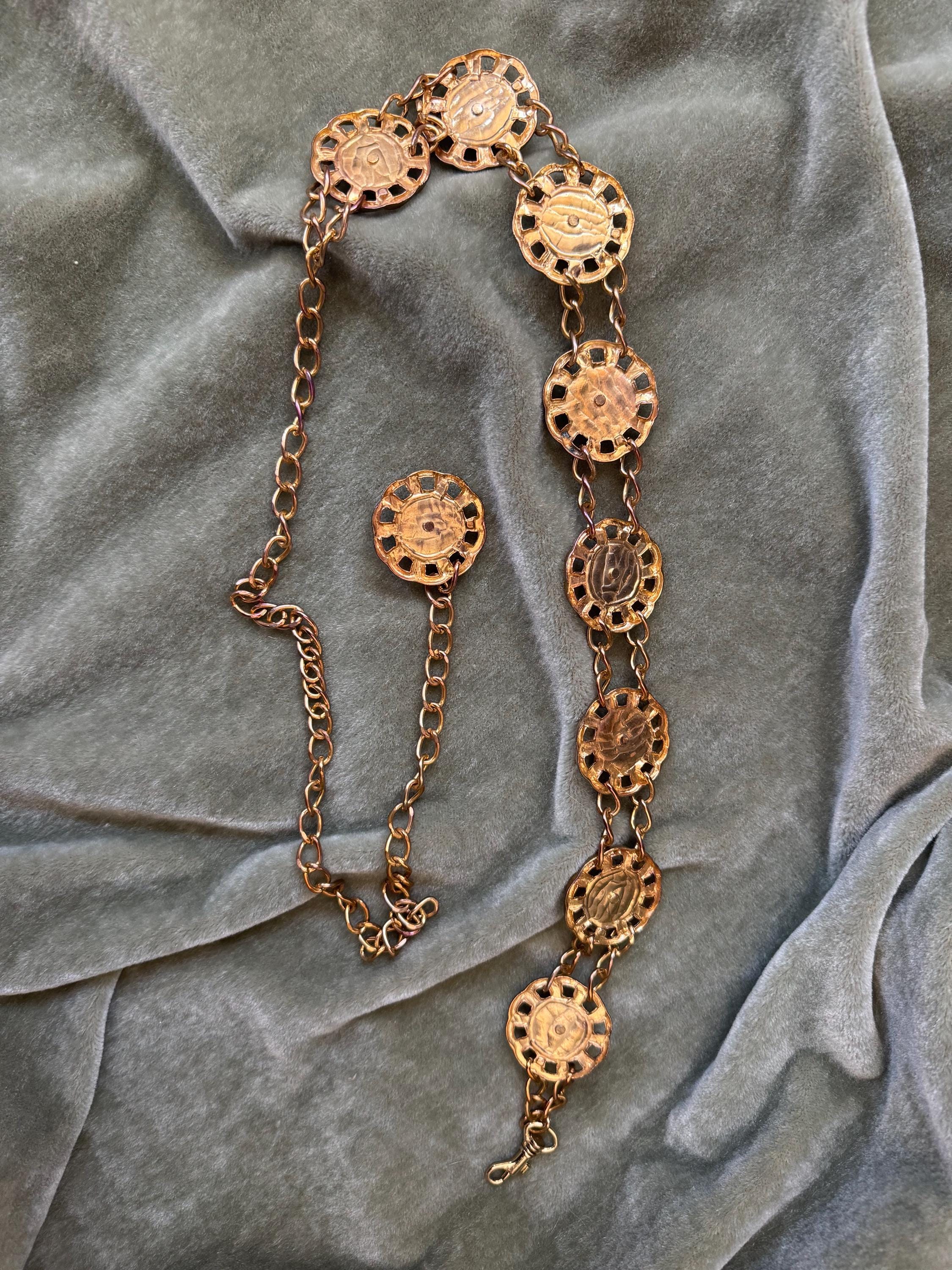 Vintage Good Condition Stunning Faux Pearl & Gold-Tone Chain Belt, M, $50 Vintage Gold Link Chain Swag Belt with Faux Pearls, Circa  main image 4