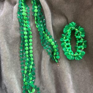 Vintage 60s Mod Green Plastic Circular Beaded Necklace bracelet set: Multi Strand AS IS