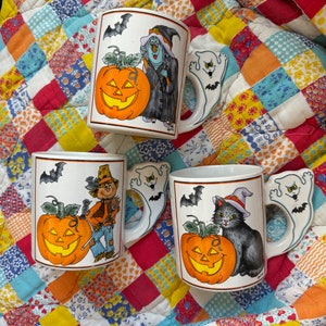 Vintage 80s 90s Halloween mugs set of 3, Black cat witch scarecrow, Halloween mugs with ghost handles made in Japan