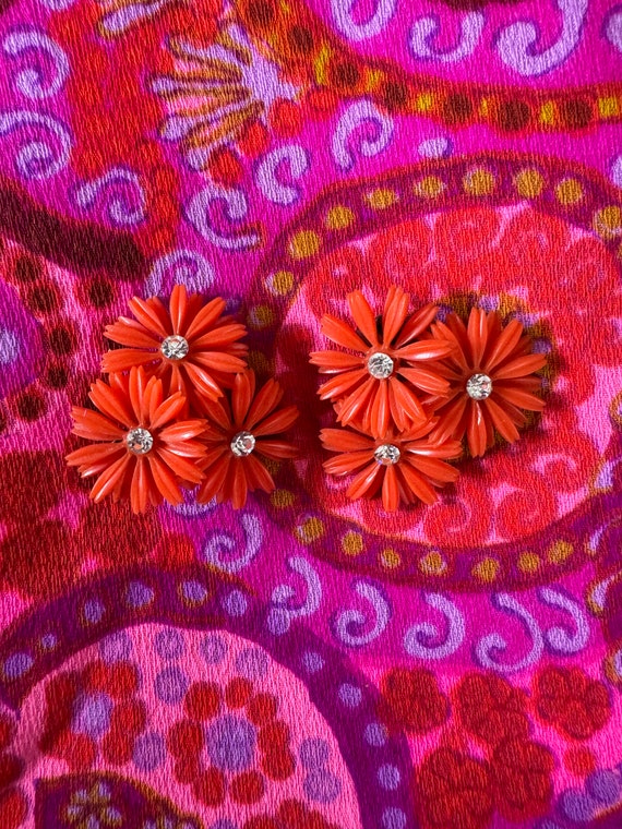 1960s Mod flower soft plastic clip on earrings, or